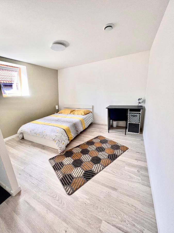Agreable Maison De Ville Cosy De 122M² + Exterieur Wattrelos 外观 照片
